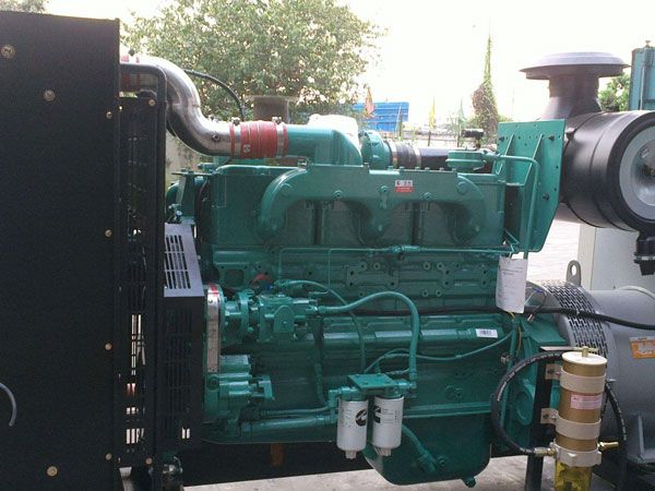 300KW發(fā)電機租賃